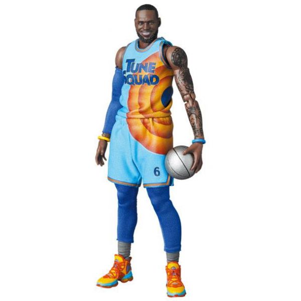 MAFEX LeBron James (Space Jam: A New Legacy) Additional Image 3