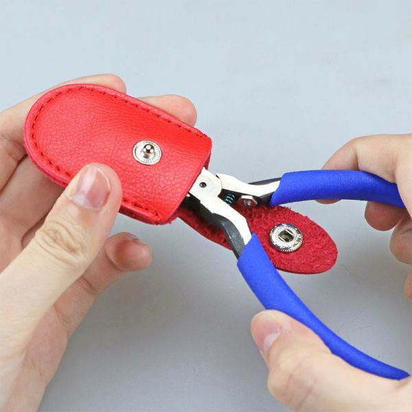 GodHand Nipper Cap with Snap Button (Red) Image