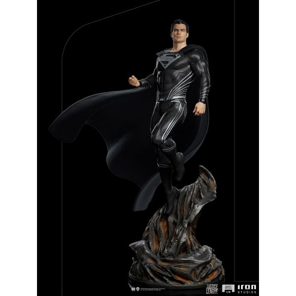 Superman Black Suit – Legacy Replica 1/4 Scale Statue (Justice League) Additional Image 2