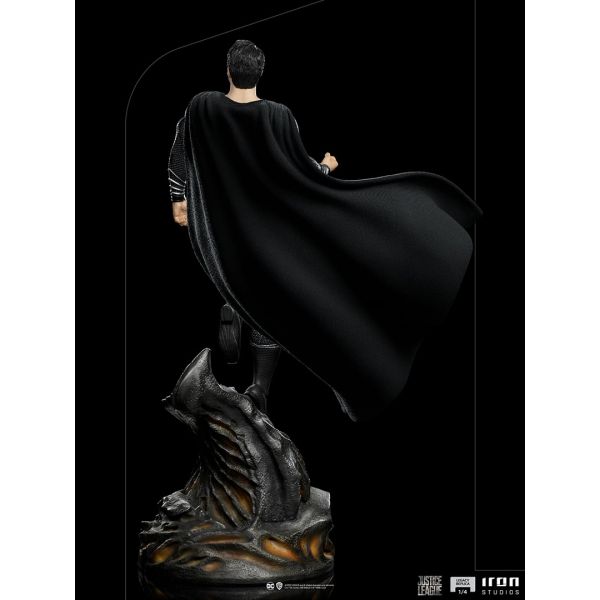 Superman Black Suit – Legacy Replica 1/4 Scale Statue (Justice League) Additional Image 5