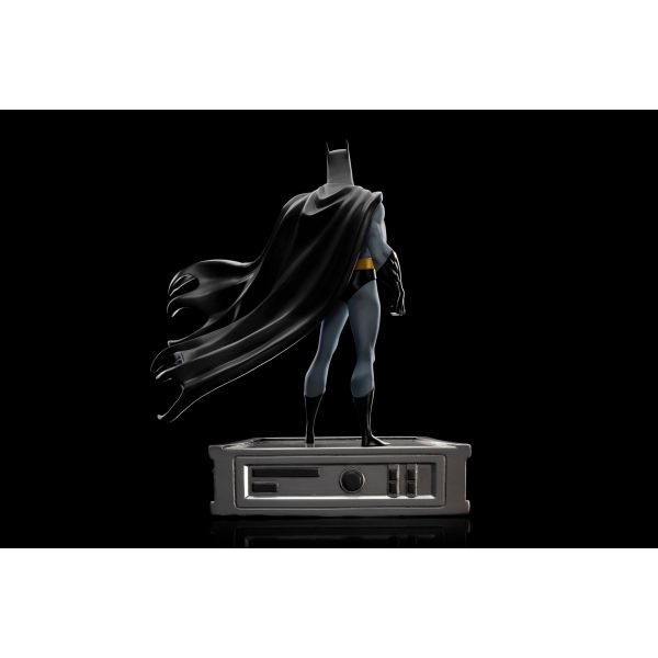 Batman Art Scale 1/10 Statue (Batman The Animated Series 1992) Additional Image 4