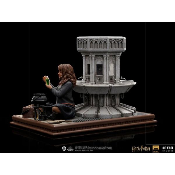 Hermione Granger Polyjuice Deluxe Art Scale Statue (Harry Potter) Additional Image 6