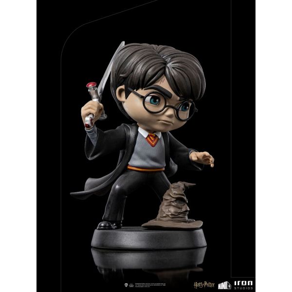 Mini Co. Harry Potter with Sword of Gryffindor Figure (Harry Potter) Additional Image 1
