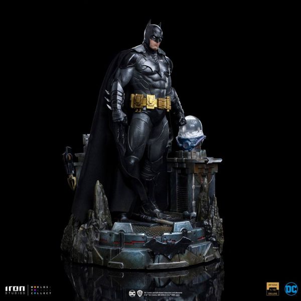 Art Scale Batman Unleashed Deluxe Statue (DC Comics) Additional Image 3
