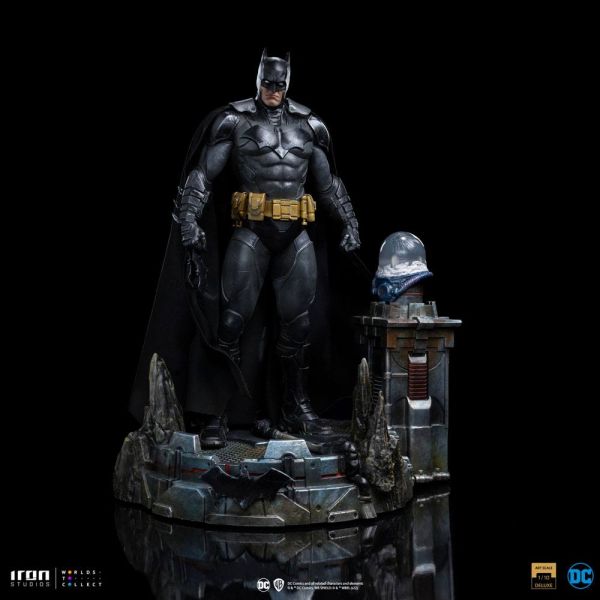 Art Scale Batman Unleashed Deluxe Statue (DC Comics) Additional Image 4