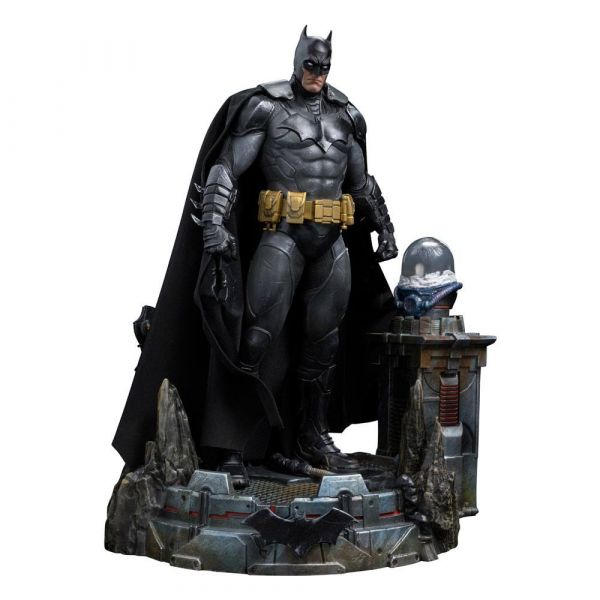 Art Scale Batman Unleashed Deluxe Statue (DC Comics) Main Image