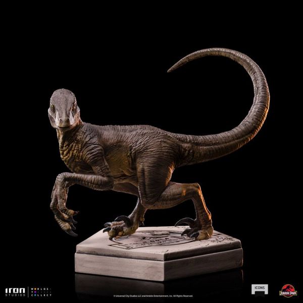 Icons Velociraptor C Statue (Jurassic World) Additional Image 1