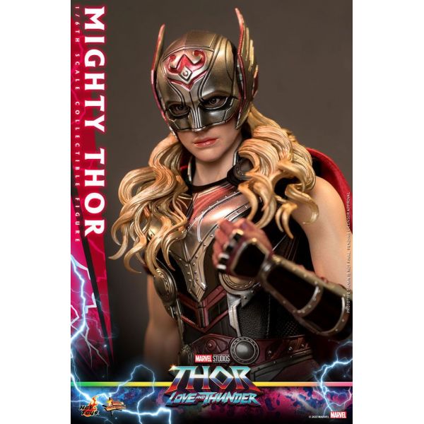 Masterpiece Mighty Thor (Jane Foster) Action Figure (Thor: Love and Thunder) Additional Image 6