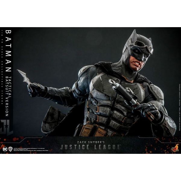 Batman Tactical Batsuit Version Action Figure (Zack Snyder's Justice League) Additional Image 7