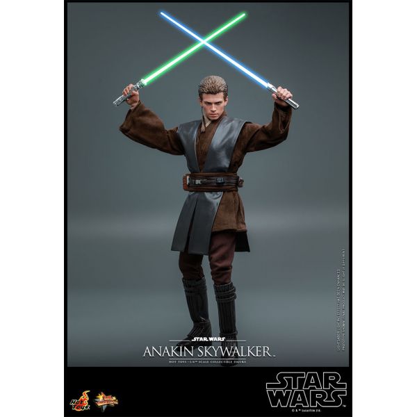 Anakin Skywalker Action Figure (Star Wars: Episode II) Additional Image 1