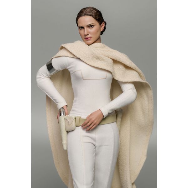 Padme Amidala Action Figure (Star Wars: Episode II) Additional Image 2