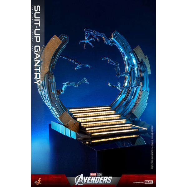 Accessories Collection Series Iron Man Suit-Up Gantry (Marvel's The Avengers) Additional Image 4
