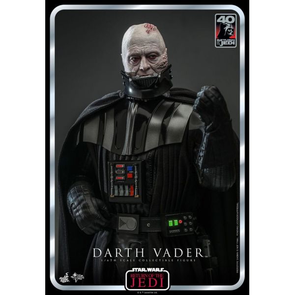 Darth Vader 40th Anniversary Action Figure (Star Wars: Episode VI) Additional Image 2
