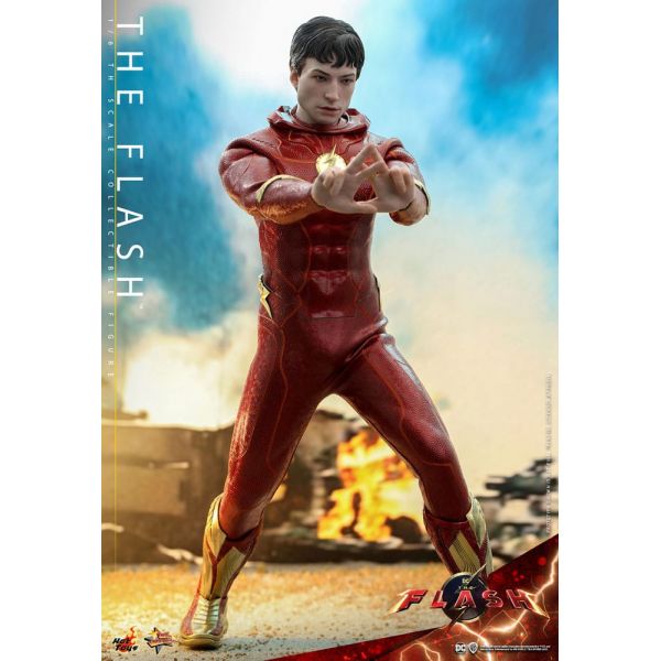 Masterpiece The Flash Action Figure (The Flash Movie) Additional Image 3