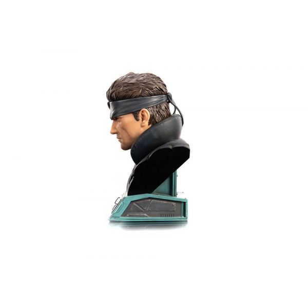 Grand Scale Solid Snake Bust (Metal Gear Solid) Additional Image 2