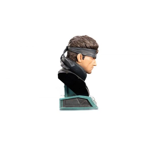 Grand Scale Solid Snake Bust (Metal Gear Solid) Additional Image 6