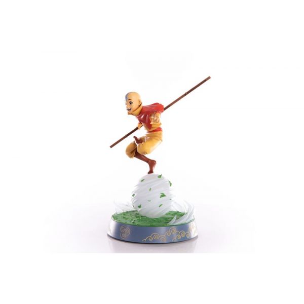 Aang Collector's Edition (Avatar: The Last Airbender) Additional Image 2