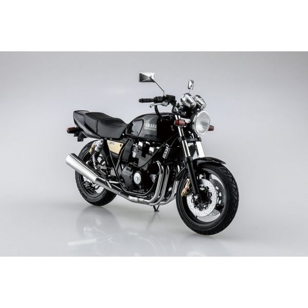 Yamaha 4HM XJR400R '95 1/12 Scale Model Kit Additional Image 1