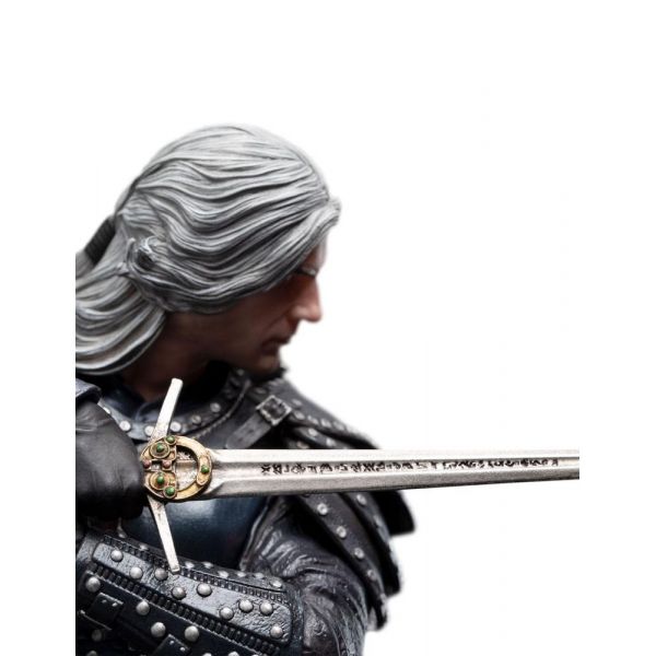 Figures of Fandom Geralt of Rivia Statue (The Witcher) Additional Image 5