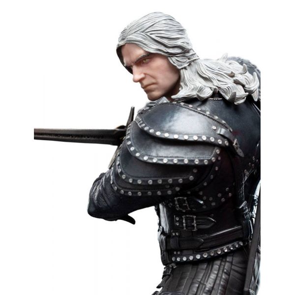 Figures of Fandom Geralt of Rivia Statue (The Witcher) Additional Image 8
