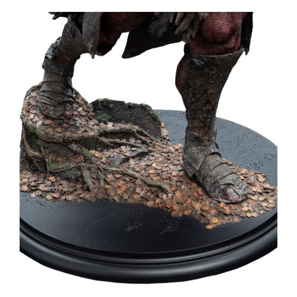 Lurtz, Hunter of Men Statue (The Lord of the Rings) Additional Image 8