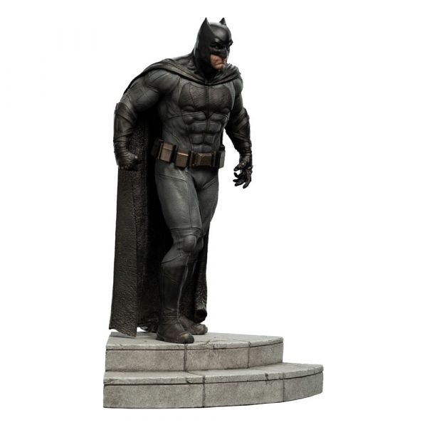 Batman Statue (Zack Snyder's Justice League) Additional Image 1