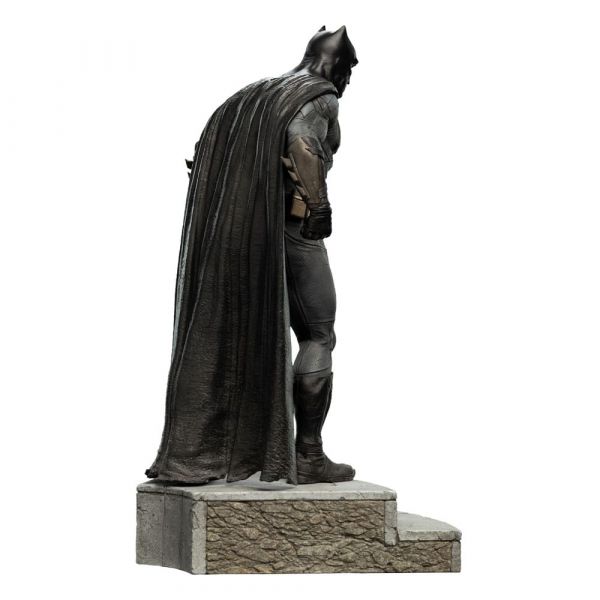 Batman Statue (Zack Snyder's Justice League) Additional Image 3