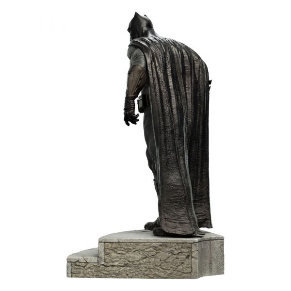 Batman Statue (Zack Snyder's Justice League) Additional Image 4