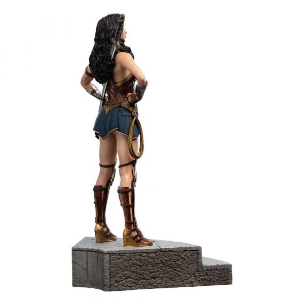 Wonder Woman Statue (Zack Snyder's Justice League) Additional Image 2