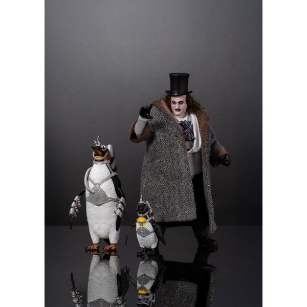 The Penguin SP (Batman Returns) Additional Image 4