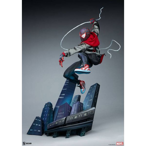 Premium Format Miles Morales Statue (Marvel) Additional Image 4