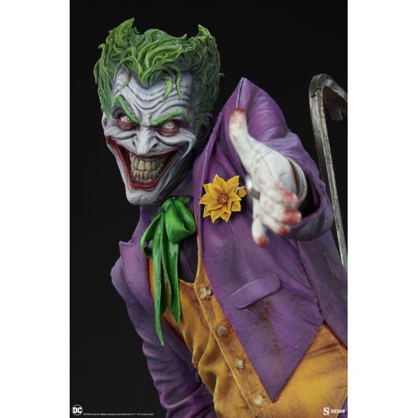 Premium Format The Joker Statue (DC Comics) Additional Image 7
