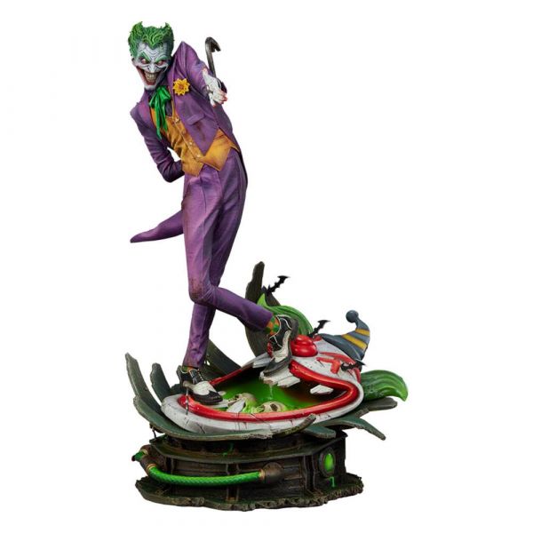Premium Format The Joker Statue (DC Comics) Main Image