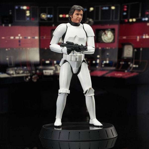 Milestones Han Solo (Stormtrooper Disguise) 40th Anniversary Exclusive 1/6 Scale Statue (Star Wars Episode IV) Additional Image 4