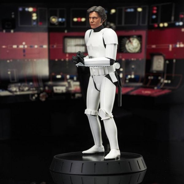 Milestones Han Solo (Stormtrooper Disguise) 40th Anniversary Exclusive 1/6 Scale Statue (Star Wars Episode IV) Additional Image 5