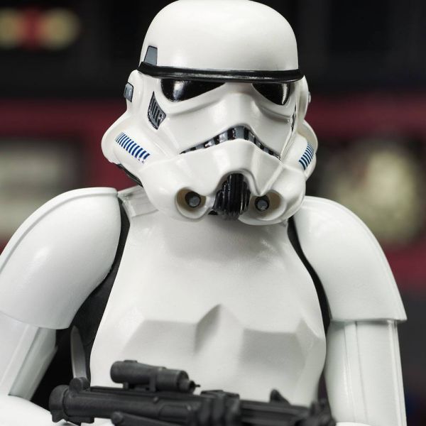 Milestones Han Solo (Stormtrooper Disguise) 40th Anniversary Exclusive 1/6 Scale Statue (Star Wars Episode IV) Additional Image 7
