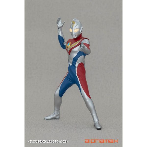 Light-Up Ultraman Dyna Action Figure (Ultraman) Additional Image 3