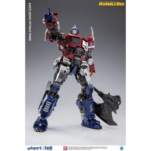 Earth mode Optimus Prime Model Kit (Bumblebee The Movie) Image