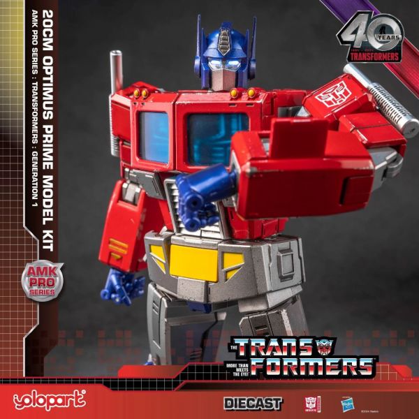 AMK Pro Series Optimus Prime (Transformers: Generation One) Additional Image 6