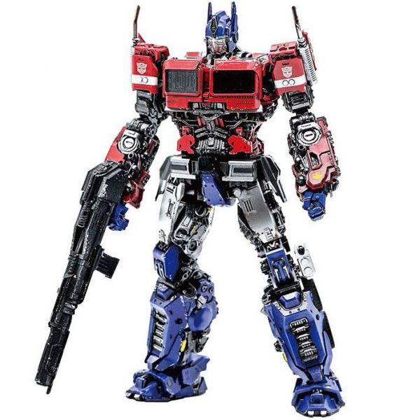 Optimus Prime Model Kit (Transformers: Bumblebee) Main Image