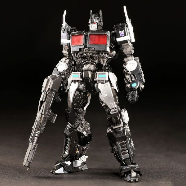 Nemesis Prime Model Kit (Transformers) Main Image