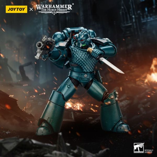 Alpha Legion Head hunter With Banestrike Combi-Bolter And Power Dagger (Warhammer The Horus Heresy) Additional Image 8