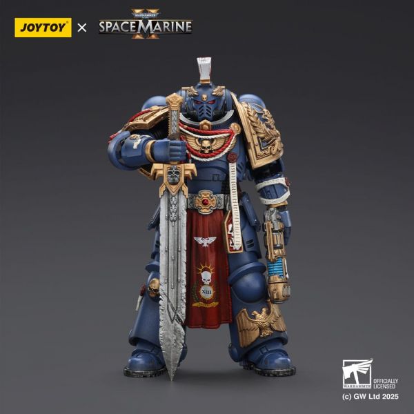 Ultramarines Relic Primus Armourwith Plasma Pistol and Combat Blade (Warhammer 40,000: Space Marine 2) Additional Image 1