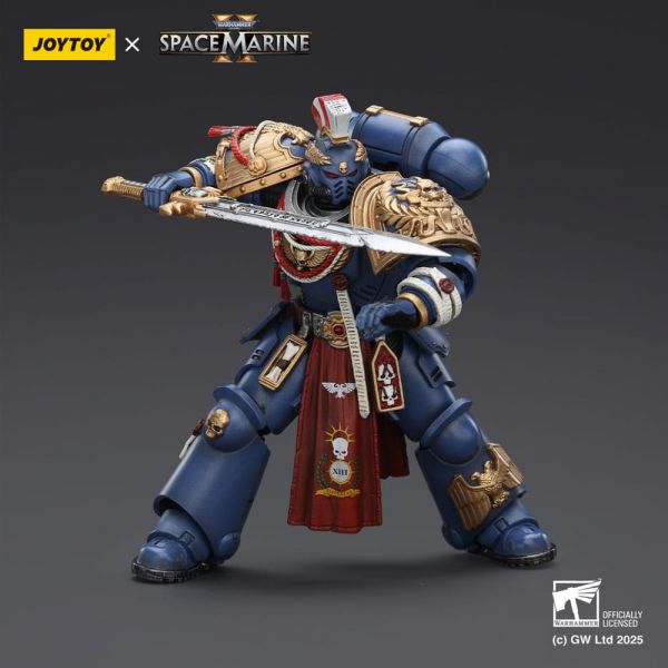 Ultramarines Relic Primus Armourwith Plasma Pistol and Combat Blade (Warhammer 40,000: Space Marine 2) Additional Image 4