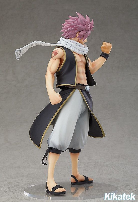 natsu resin statue